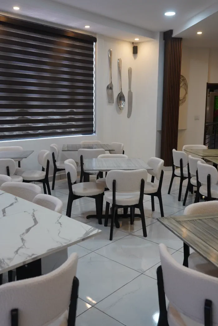 Mesas individuales del salón
